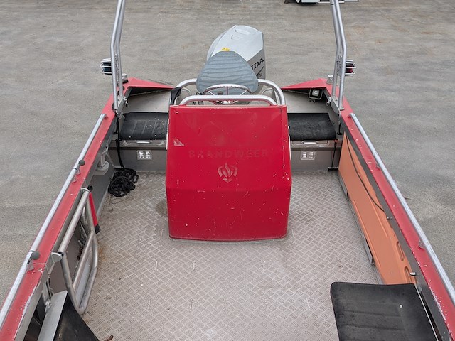 Consoleboot, twister, 600 pro, 2007, met buitenboordmotor, honda bf135a op boottrailer, pega zb2000/600 - afbeelding 7 van  45