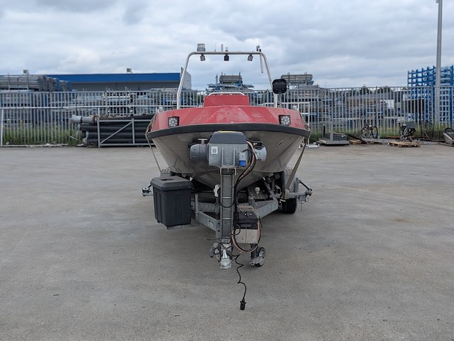 Consoleboot, twister, 600 pro, 2007, met buitenboordmotor, honda bf135a op boottrailer, pega zb2000/600 - afbeelding 44 van  45