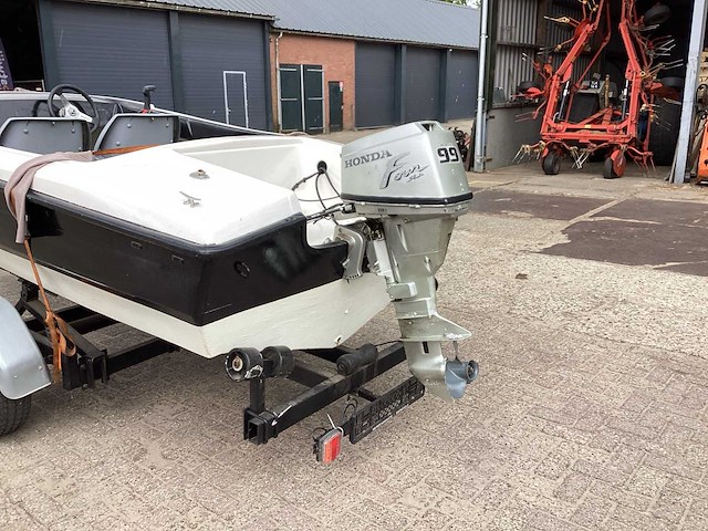 Consoleboot & visboot - afbeelding 16 van  18