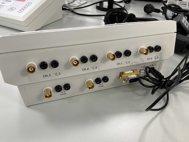 Consort c3040 multi-parameter analyzer - afbeelding 2 van  2