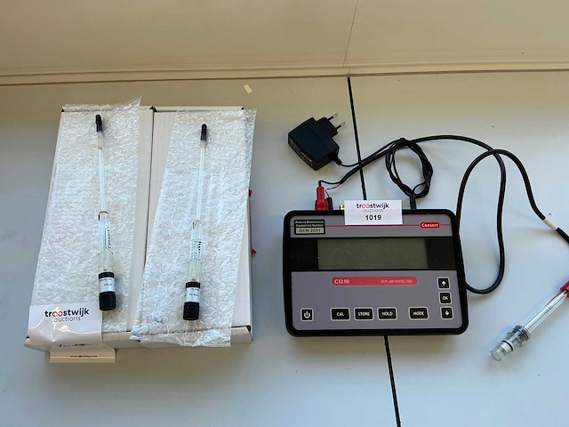 Consort c3210 dual channel ph,ec,do,orp-meter - afbeelding 1 van  4