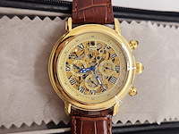 Constantin weisz automatisch skeleton herenhorloge