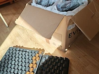 Consumptie munten, zwart goud - afbeelding 1 van  8