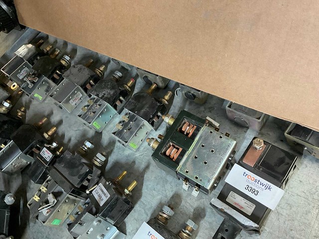 Contactor (7x) - afbeelding 1 van  3