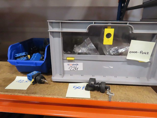 Contactslot (62x) - afbeelding 1 van  3