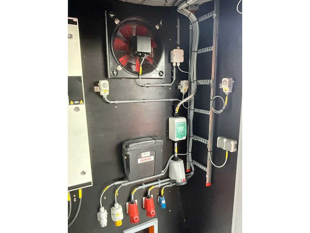 Container 10 ft. plc besturing 4x45kw - afbeelding 2 van  16