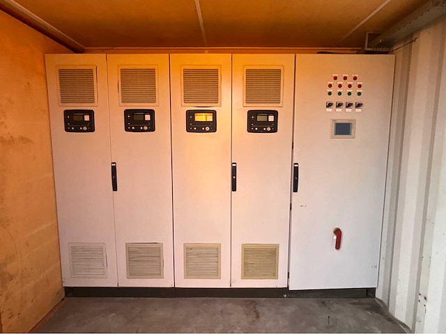 Container 10 ft. plc besturing 4x45kw - afbeelding 15 van  19