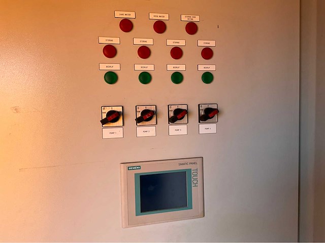 Container 10 ft. plc besturing 4x45kw - afbeelding 16 van  19