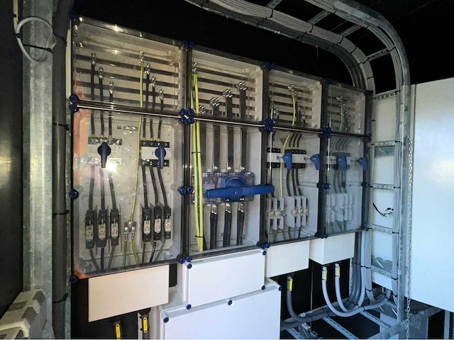 Container 10 ft. plc besturing 4x45kw - afbeelding 7 van  44