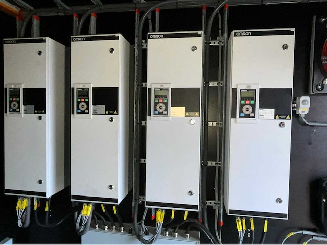 Container 10 ft. plc besturing 4x45kw - afbeelding 15 van  44