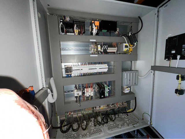 Container 10 ft. plc besturing 4x45kw - afbeelding 44 van  44