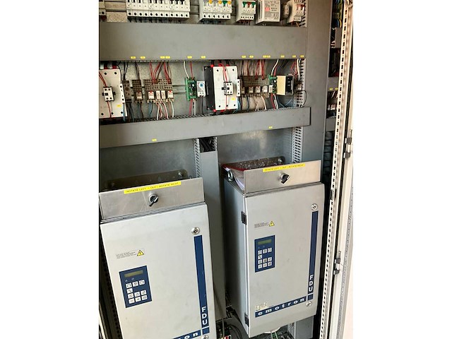 Container 5ft plc besturing 2x45kw - afbeelding 7 van  10