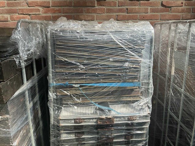 Container bakblikken en toebehoren (4x) - afbeelding 1 van  7