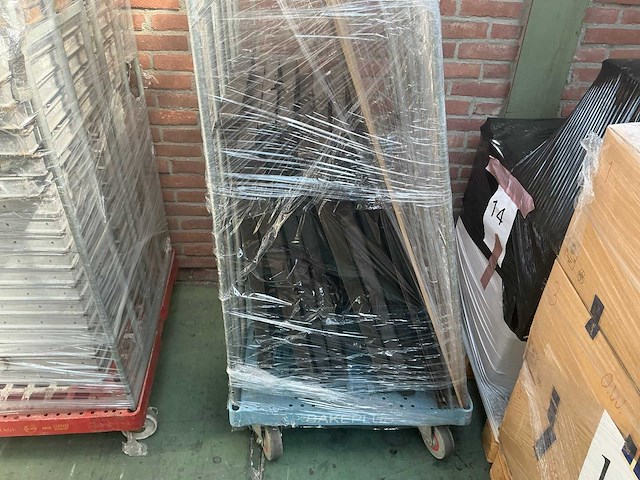 Container bakblikken en toebehoren (4x) - afbeelding 3 van  7