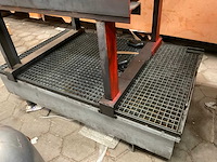 Container met opvangbak - afbeelding 5 van  6