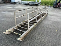 Container oplooptrap - afbeelding 4 van  4