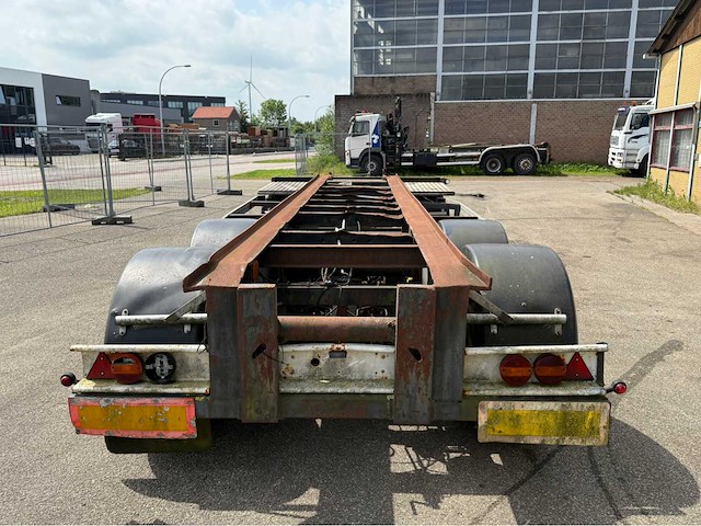 Containeraanhangwagen - afbeelding 15 van  21