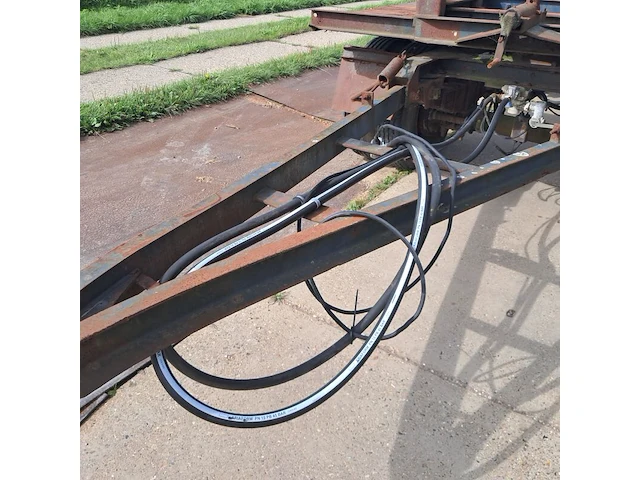 Containerchassis/oplegger - afbeelding 25 van  29