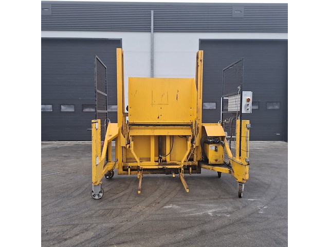 Containerkantelaar/ laadsysteem, stansz, 2010.045, 2010 - afbeelding 1 van  22