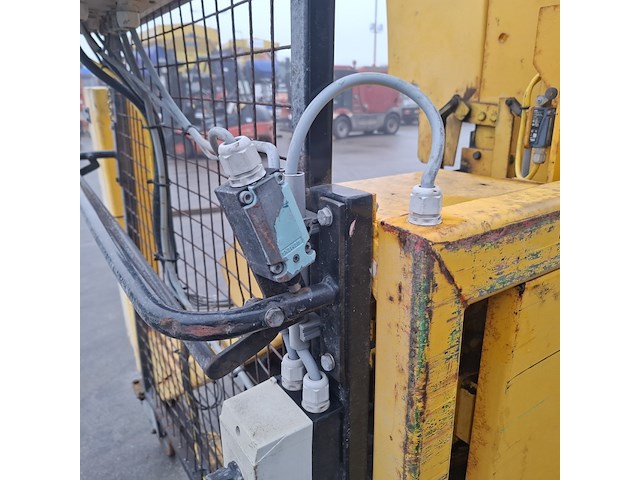 Containerkantelaar/ laadsysteem, stansz, ha 22kw, 2010 - afbeelding 4 van  21