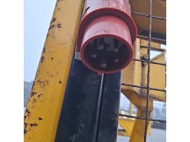 Containerkantelaar/ laadsysteem, stansz, ha 22kw, 2010 - afbeelding 14 van  21