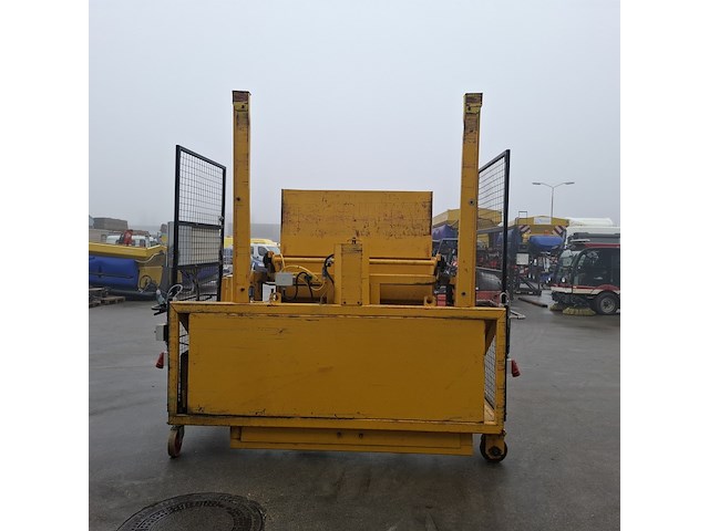 Containerkantelaar/ laadsysteem, stansz, ha 22kw, 2010 - afbeelding 17 van  21