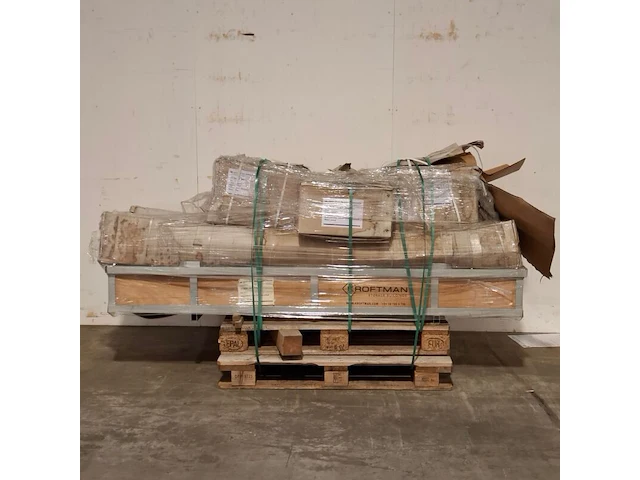 Containeroverkapping, kroftman - afbeelding 1 van  7
