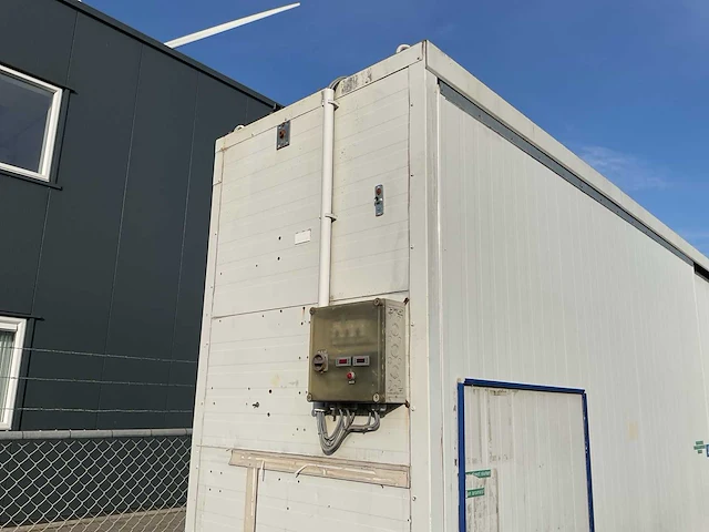 Containers - afbeelding 2 van  7