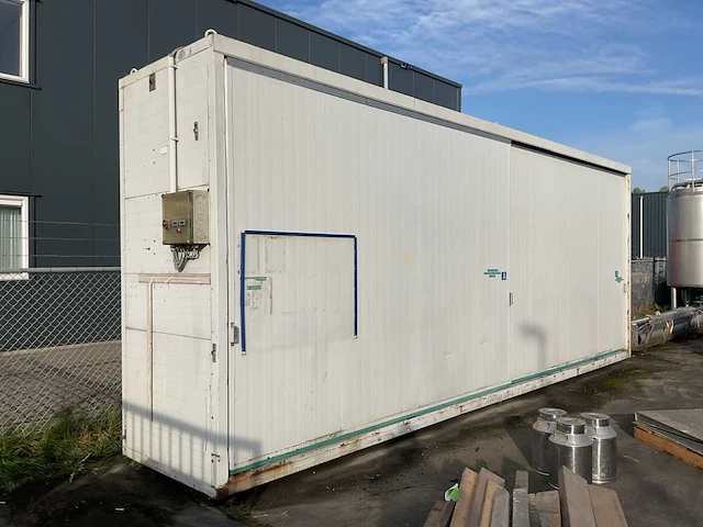 Containers - afbeelding 1 van  7