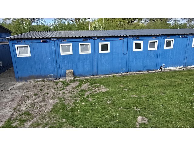 Containerunits met kleed en sanitair voorzieningen - afbeelding 8 van  48