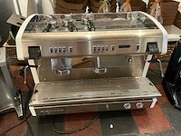 Conti x-one 2g espressomachine / koffiemachine met molens (faillissement) - afbeelding 7 van  14