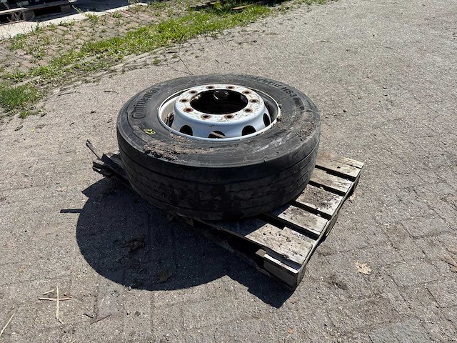 Continental - band 315/70r22.5 - afbeelding 1 van  9
