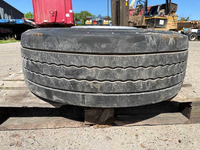 Continental - band 315/70r22.5 - afbeelding 9 van  9