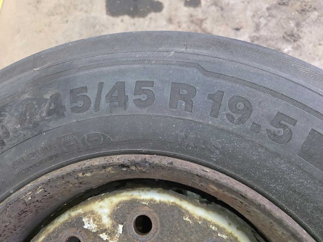 Continental - banden 445/45 r19.5 - afbeelding 3 van  5