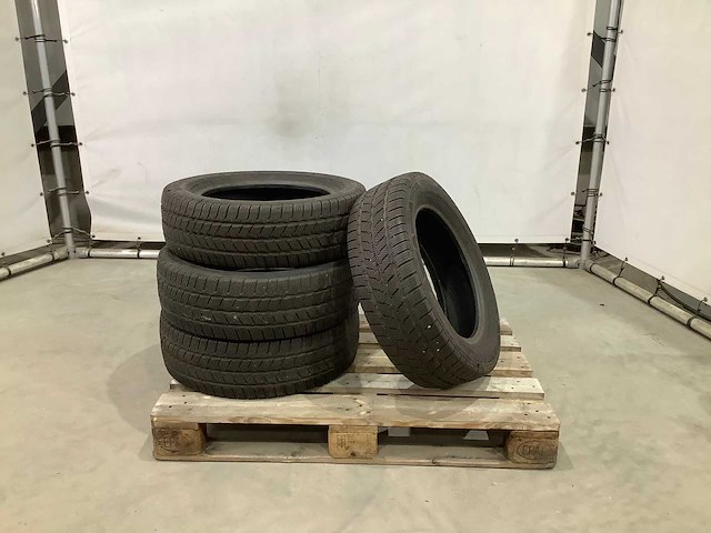 Continental - mercedes - autobanden - afbeelding 3 van  7