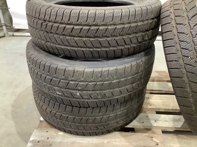 Continental - mercedes - autobanden - afbeelding 4 van  7