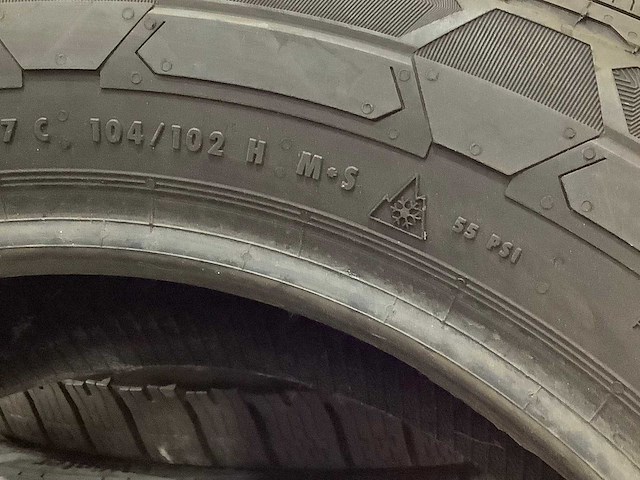 Continental - mercedes - autobanden - afbeelding 7 van  7