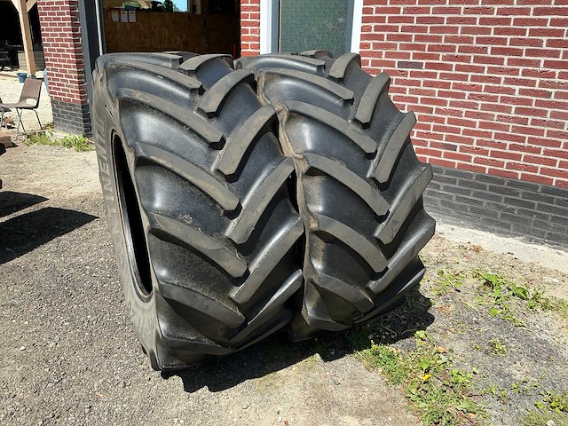 Continental 540/65r28 svt banden - afbeelding 2 van  8