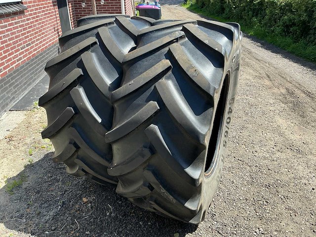 Continental 540/65r28 svt banden - afbeelding 7 van  8