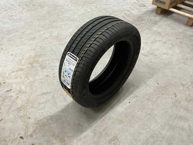 Continental autoband 225/50 r17 y xl - afbeelding 1 van  4