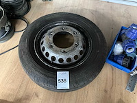 Continental autoband op velg - afbeelding 1 van  3