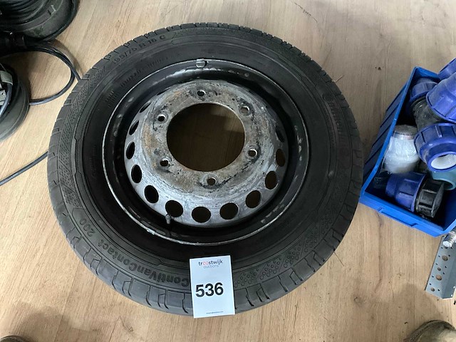 Continental autoband op velg - afbeelding 2 van  3