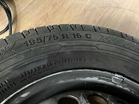 Continental autoband op velg - afbeelding 3 van  3