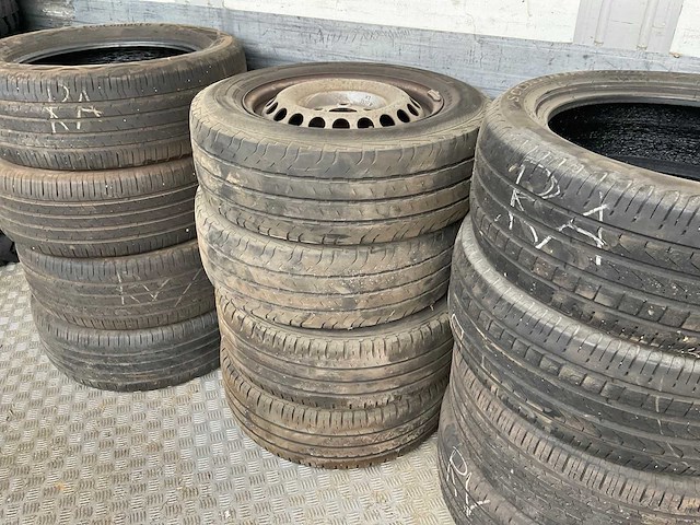 Continental contivancontact autoband met velg (4x) - afbeelding 1 van  9