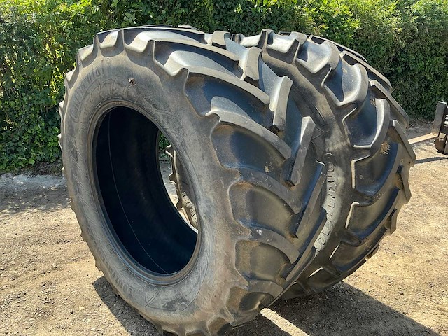 Continental contract ac65 650/65r38 banden - afbeelding 8 van  11