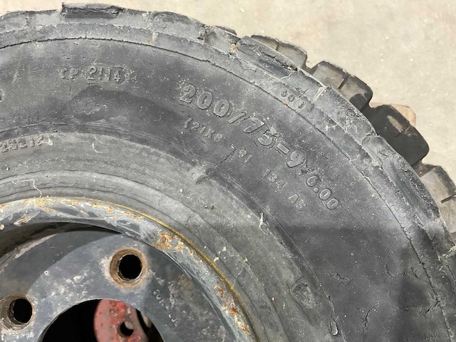 Continental heftruck banden - afbeelding 5 van  10