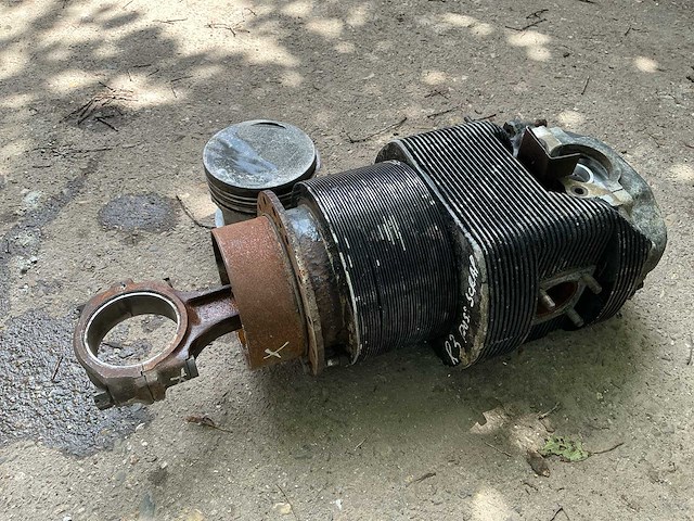 Continental motoronderdelen (patton m48 v12 legertank) - afbeelding 8 van  14