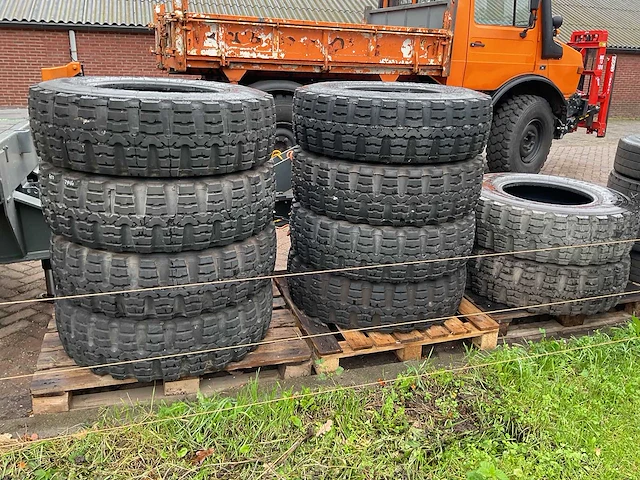 Continental mpt 12.5x20 vrachtwagenband (10x) - afbeelding 1 van  9