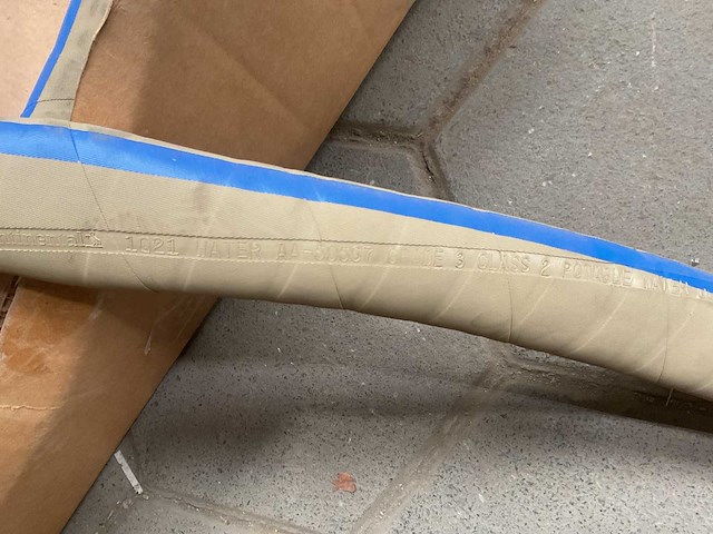 Continental nonmetallic hose assembly - afbeelding 3 van  4