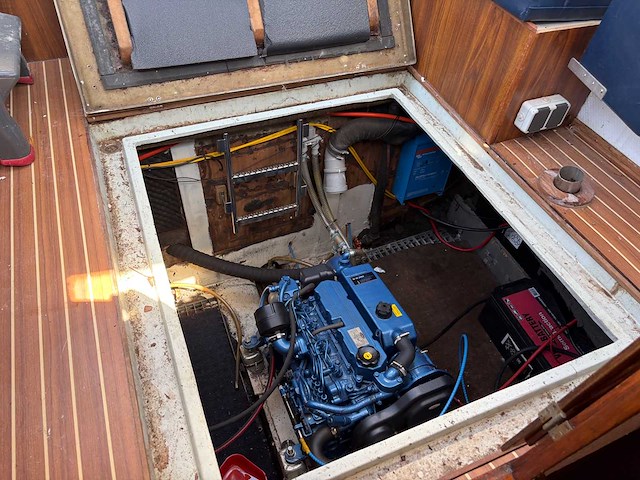 Contour - 900 - motor yacht - 1984 - afbeelding 141 van  148